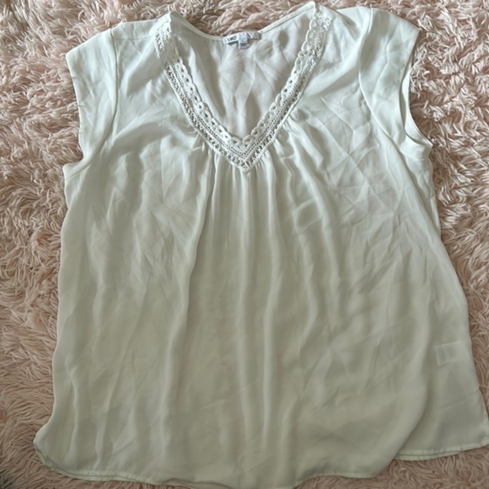 Dr2 v neck sleeveless shirt size large